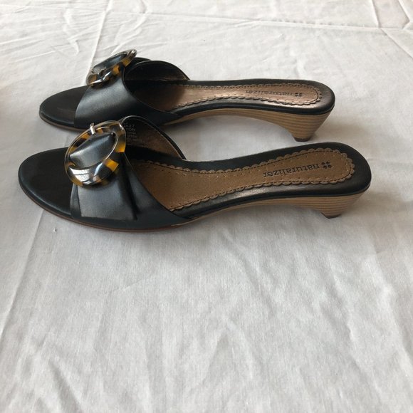 Naturalizer Holston Black Leather Sandal - Picture 3 of 9